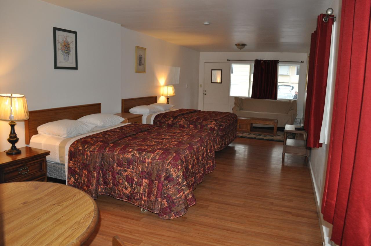 Golden Lion Motel Raymond Bagian luar foto